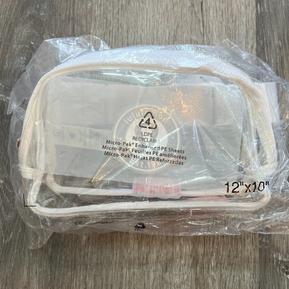 NWT White/Vapor Clear Logo lululemon Everywhere Belt Bag (EBB) - Picture 2 of 12